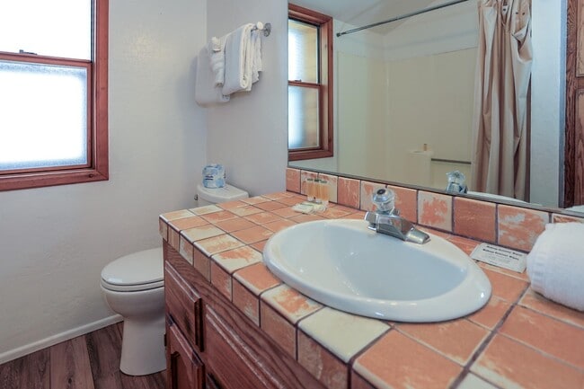 Building Photo - 42638 Moonridge Rd