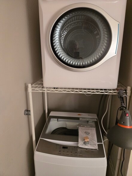 Building Photo - 4849 Grace Rd