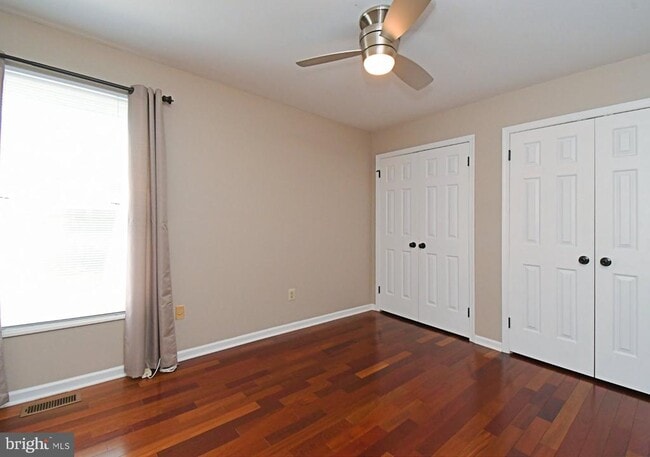 Building Photo - 6 Kanon Ct