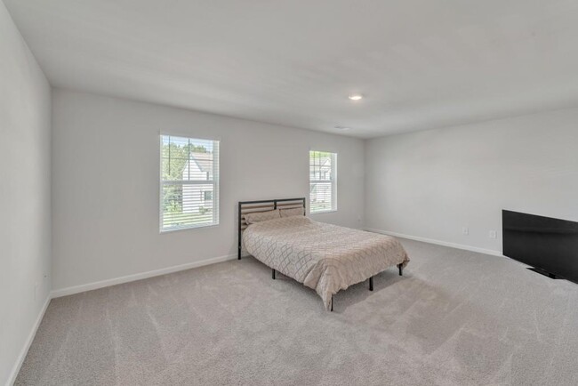 Building Photo - 7595 Jennadee Dr