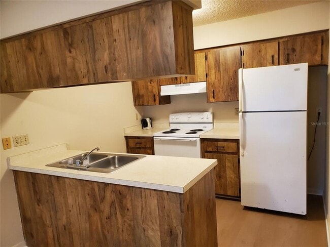 Building Photo - 5375 SE 29th Pl