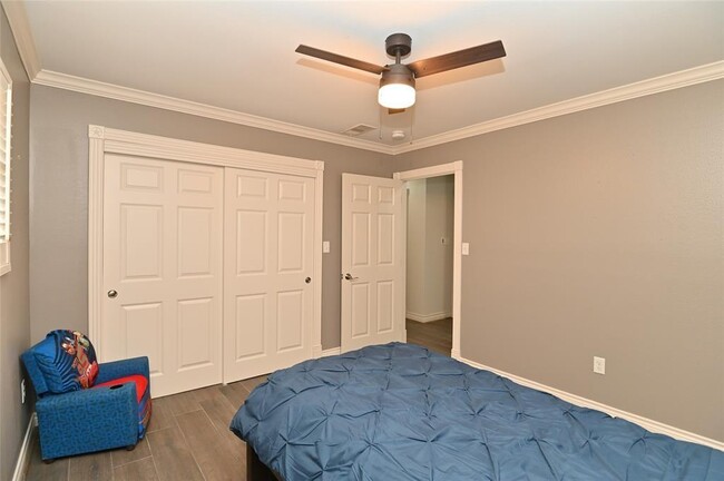 Building Photo - 4062 Falkirk Ln