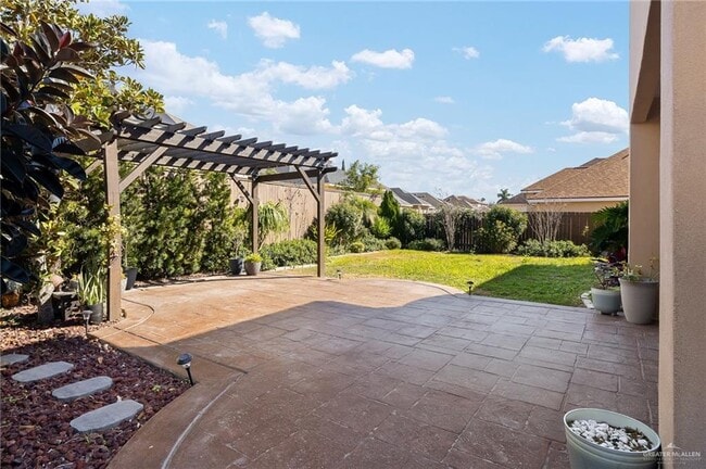 Building Photo - 41 5th St