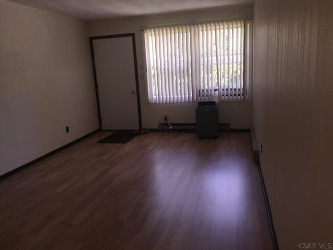 Building Photo - 1309 Maken Dr