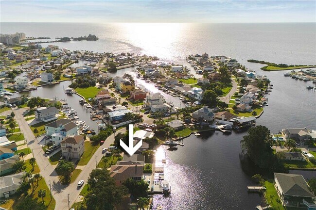 Building Photo - 6617 Harbor Dr