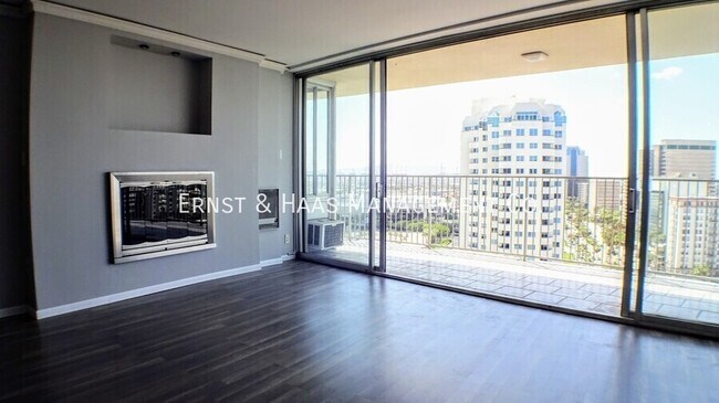 Building Photo - 700 E Ocean Blvd