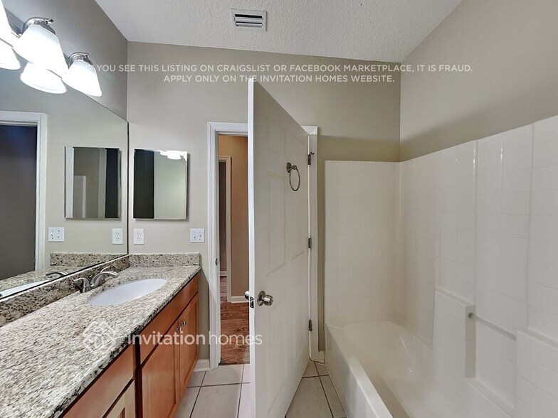 Building Photo - 1322 Ivyhedge Ave