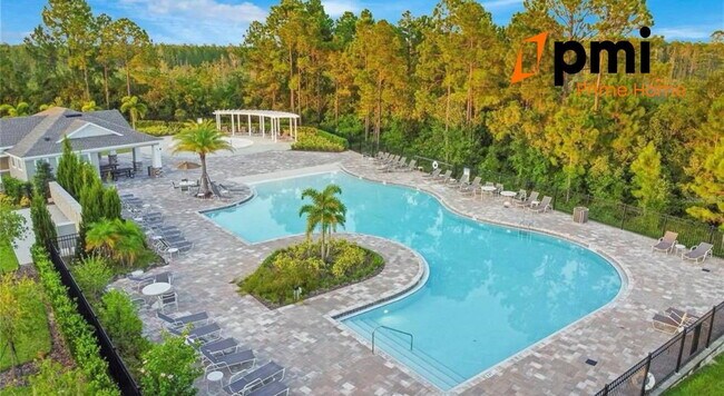 Building Photo - Luxury Living in Winter Garden – 4-Bedroom and 3.5-Bathrooms Home with Screened Patio & EV Charging
