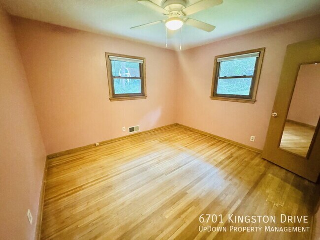 Building Photo - 6701 Kingston Dr