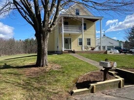 Building Photo - 11 Elm St