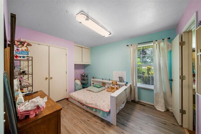 Building Photo - 1829 Ranchwood Dr