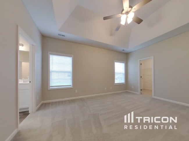 Building Photo - 1007 Cyril Dr