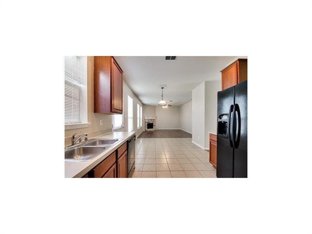 Building Photo - 8729 Noontide Dr