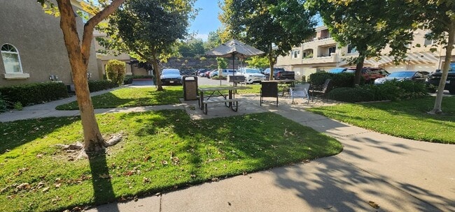 Building Photo - Now Available – Freshly Updated 2-Bedroom,...