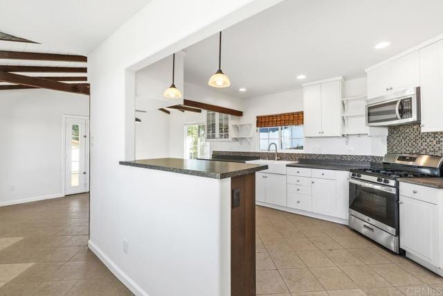 Building Photo - 835 Barsby St