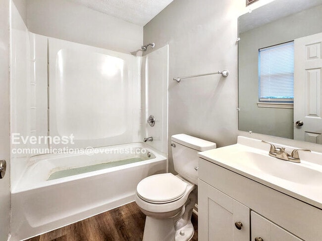 Building Photo - 415 Reed Way
