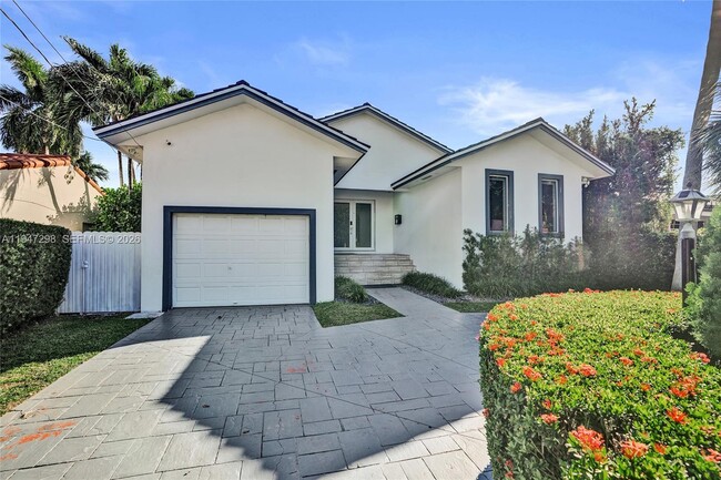 Building Photo - 9181 Byron Ave