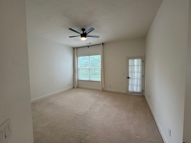 Building Photo - 10128 Sawtry Ln