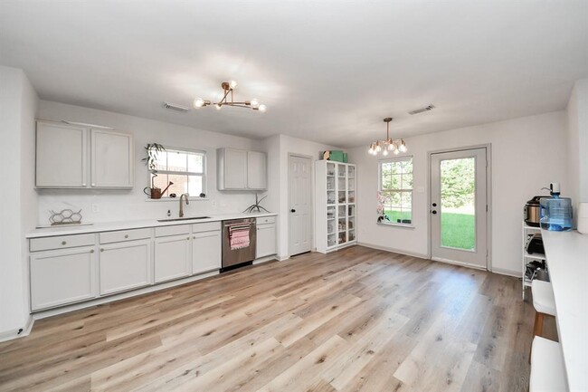 Building Photo - 3735 Morning Cove Ln
