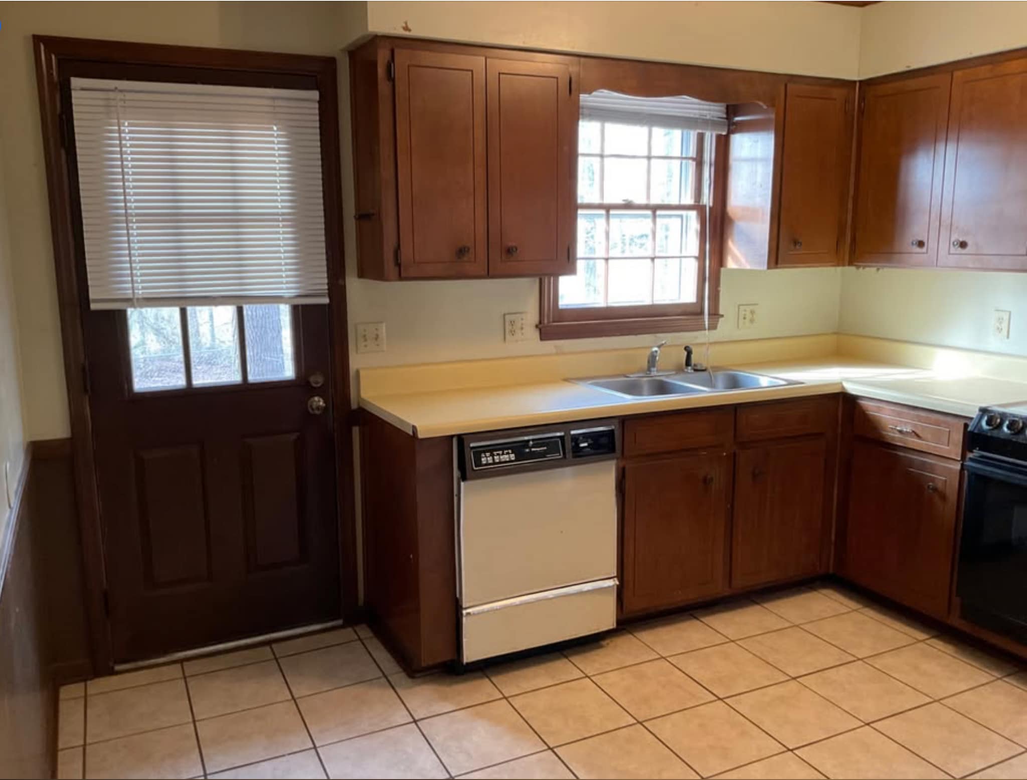 Building Photo - 103 Colebrook Ct