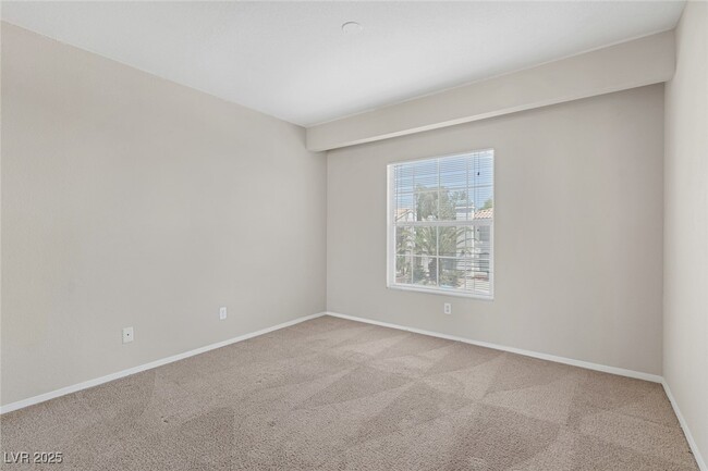 Building Photo - 8027 Teresita Ave