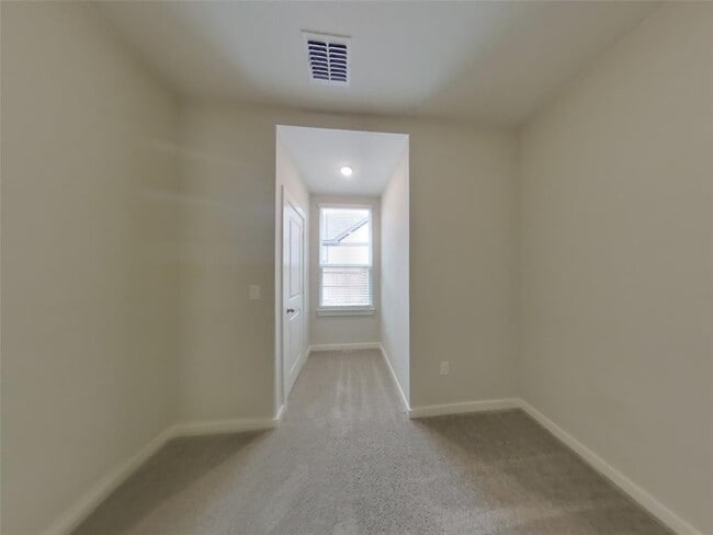 Building Photo - 544 Raglands Rd