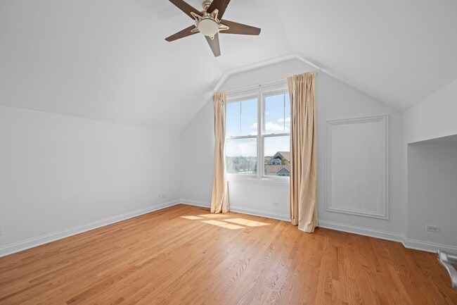 Building Photo - 1813 Admiral Ct