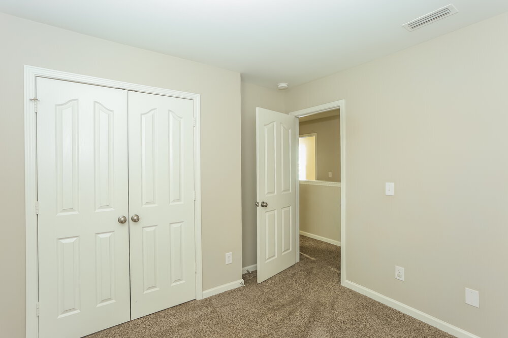 Building Photo - 128 Ashmore Dr