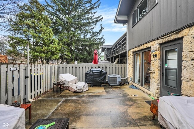 Building Photo - 5212 Nob Ln