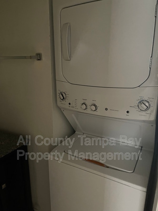 Building Photo - 4415 Dylan Loop