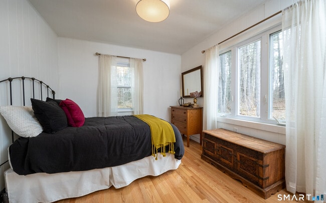 Building Photo - 474 US-7