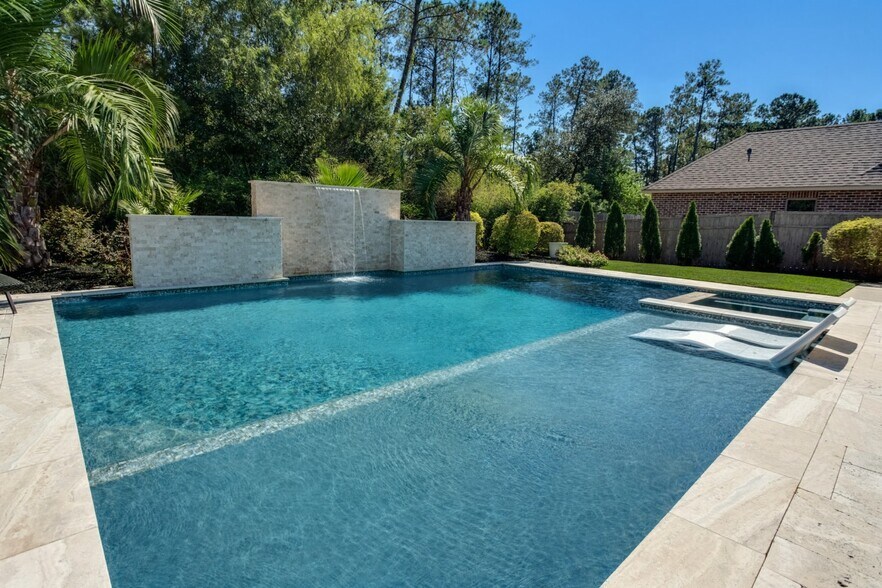 Building Photo - 306 Palermo Dr