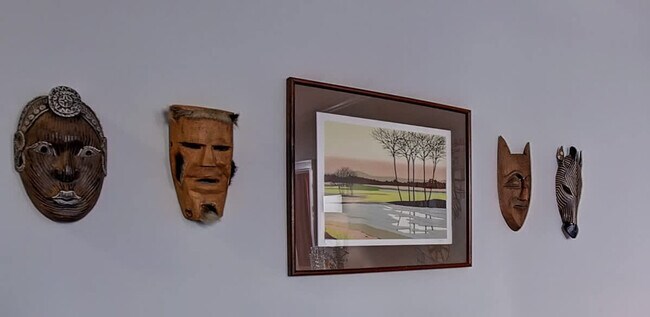 Building Photo - 518 Lamar Ave