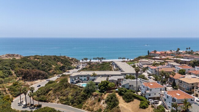 Building Photo - Live in Luxury: Spacious Sanctuary - Oceanfront Condo View Home with Mesmerizing Pacific Views
