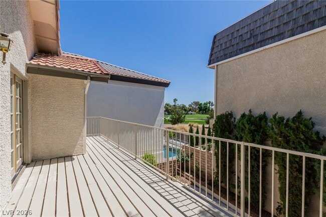 Building Photo - 861 Vegas Valley Dr