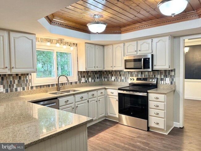 Building Photo - 3302 Aquia Dr