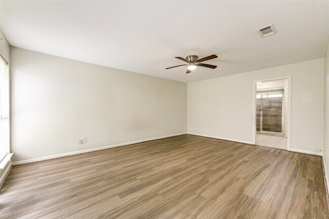 Building Photo - 8107 Durklyn Ln