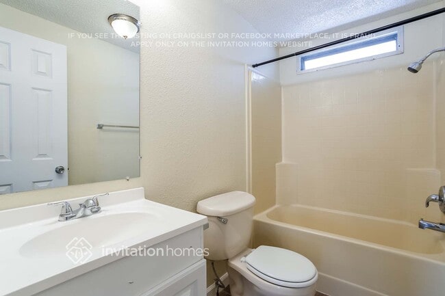 Building Photo - 1536 Emeric Ave