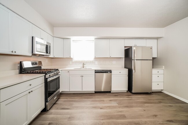 Building Photo - 1722 Blue Ash Pl