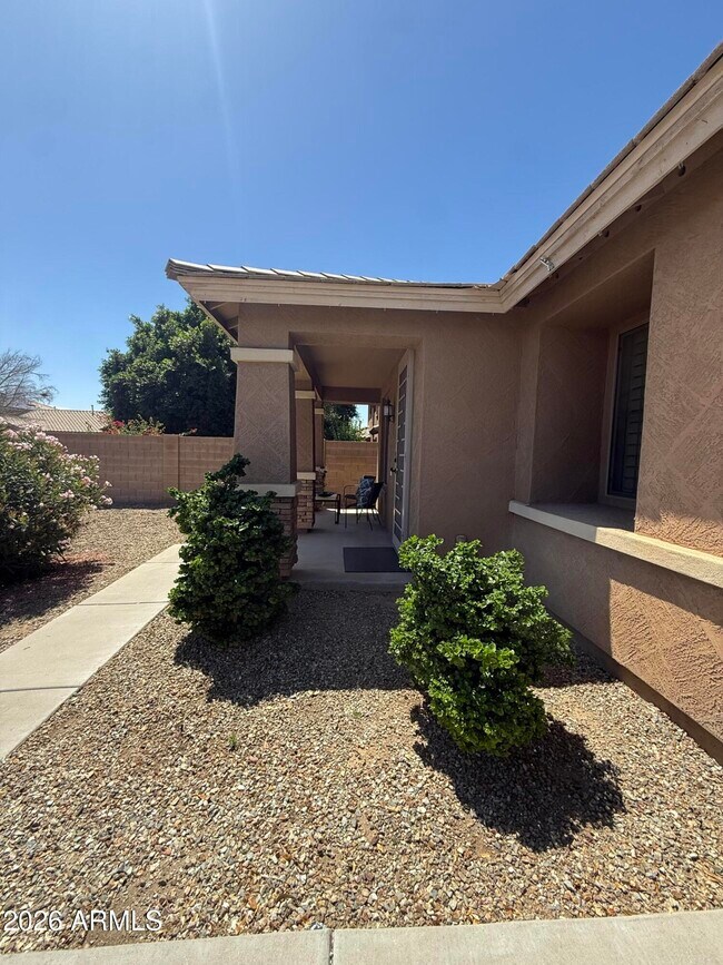 Building Photo - 15473 W Tasha Cir