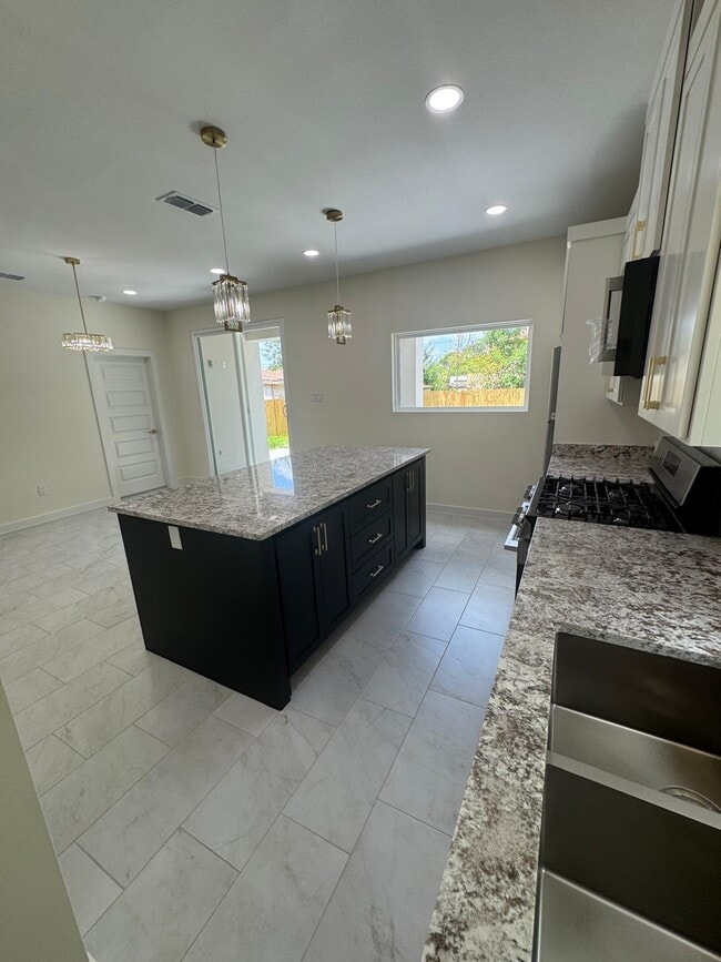 Building Photo - 3504 San Agustin Ave