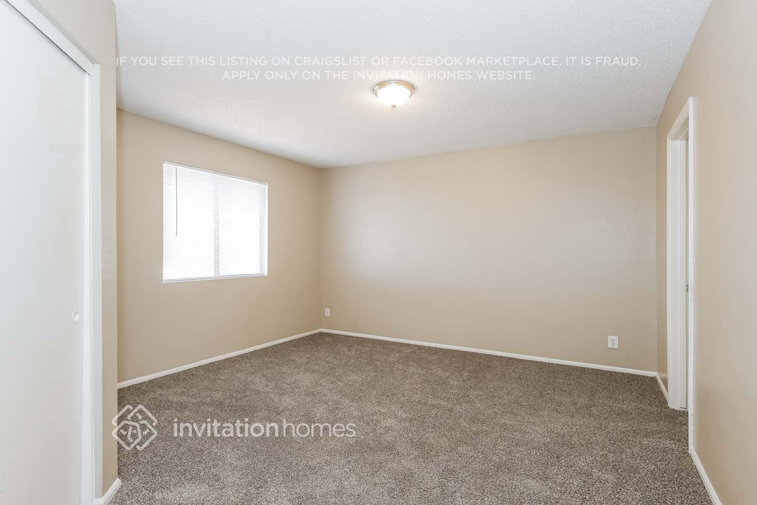 Building Photo - 10037 W Montecito Ave