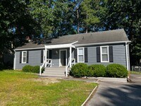 Building Photo - 3804 Windcry Dr