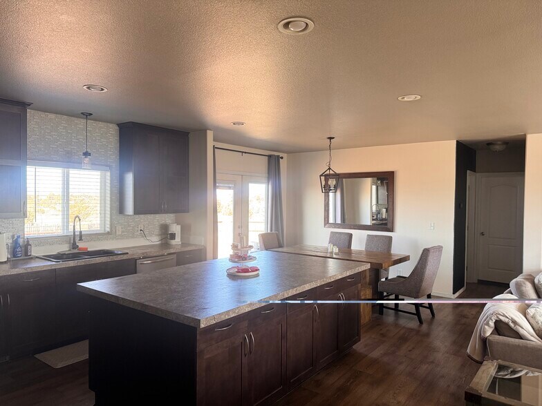 Building Photo - 36 Calle Enrique