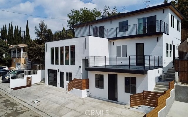 Building Photo - 1226 N Alma Ave