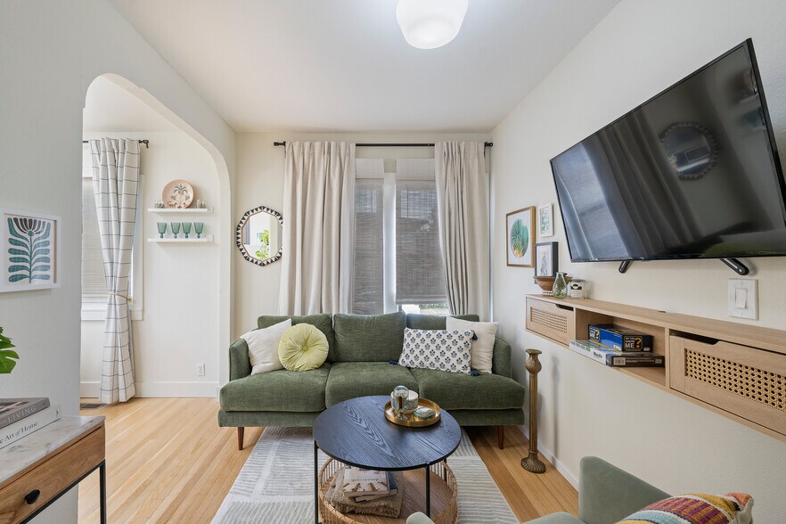 Building Photo - 3920 Quigley St