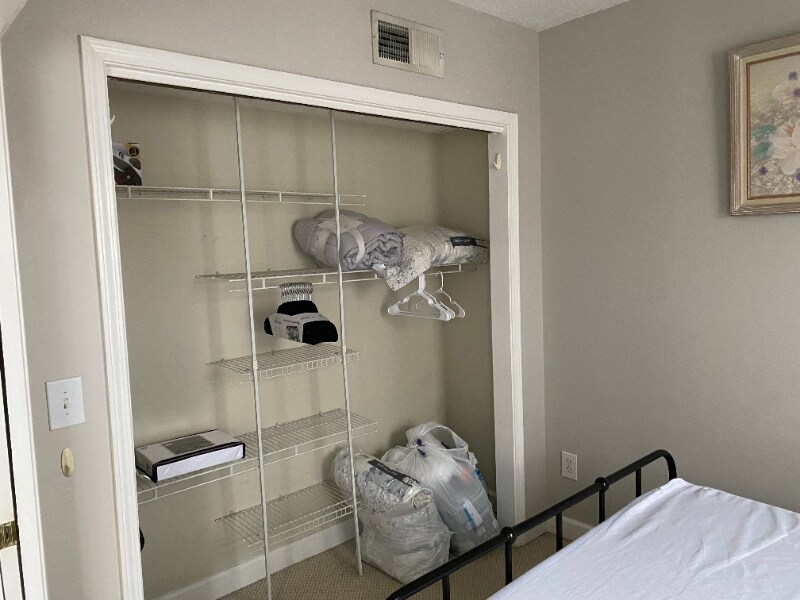 Building Photo - 2009 Greene St