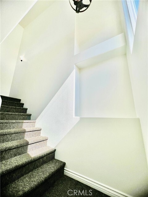 Building Photo - 10805 Pine St