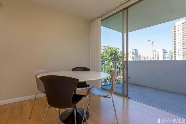Building Photo - 1 bedroom in San Francisco CA 94109