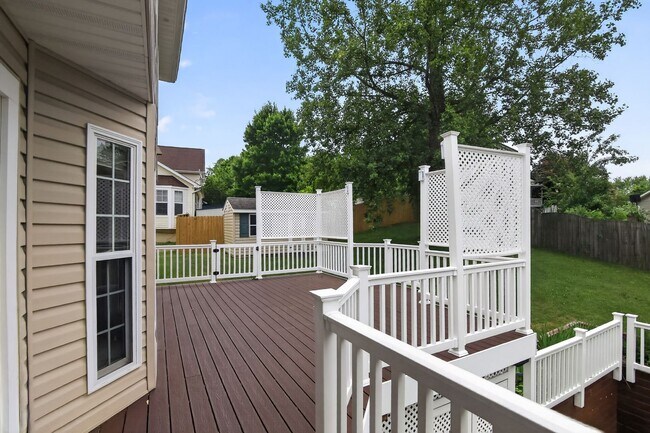 Building Photo - Beautiful 4BR Colonial in Devon Green | Prime North Stafford Location